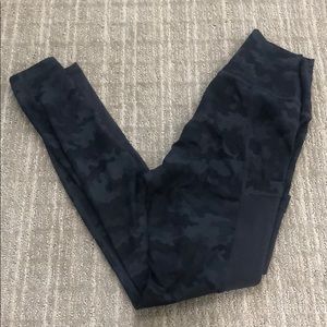 Zyia Camo mesh pocket leggings.